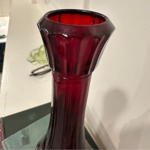 Vintage Wheaton Depression glass ruby red 9” bud vase heavy tapered mid century - Picture 5 of 6